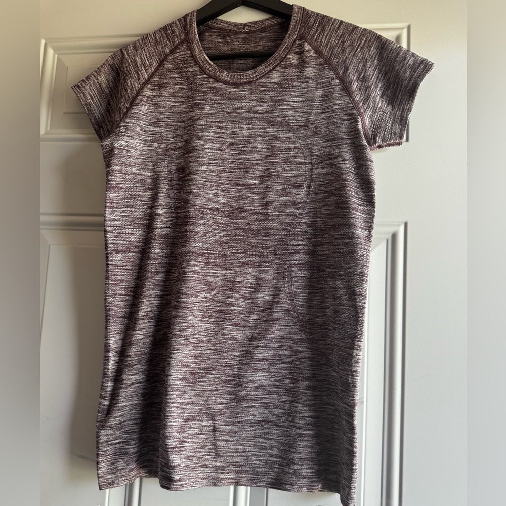 Lululemon shirt. Very good condition.